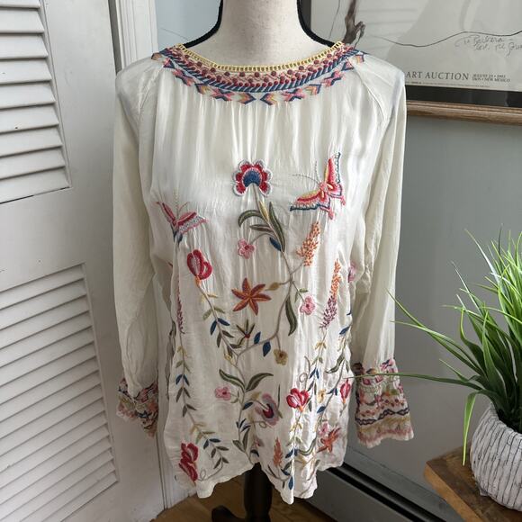Johnny Was | Tops | Johnny Was Tunic Womens Small Cream Embroidered ...